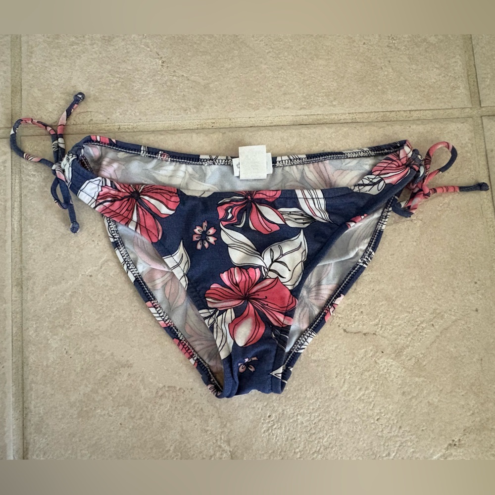 NWT Y2K Bare Nothings Floral Bikini Set - Size Medium - Picture 5 of 17